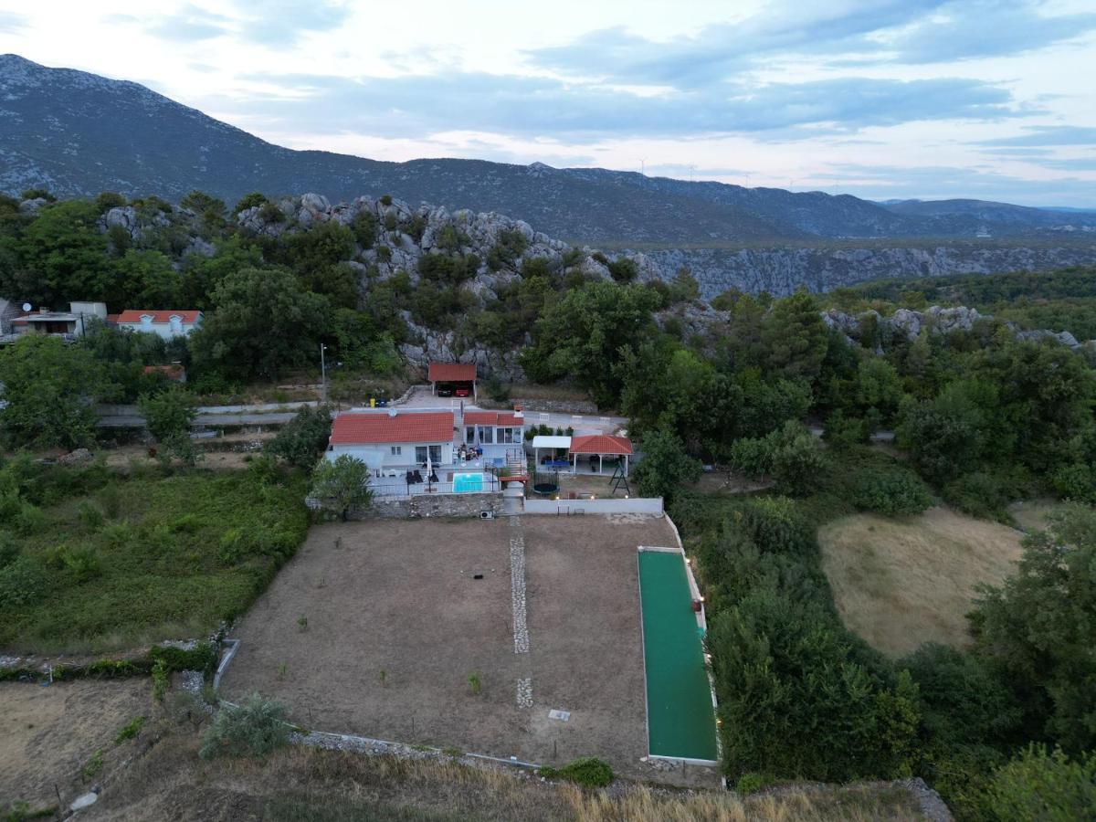 Villa Zrinka **** Svinisce المظهر الخارجي الصورة